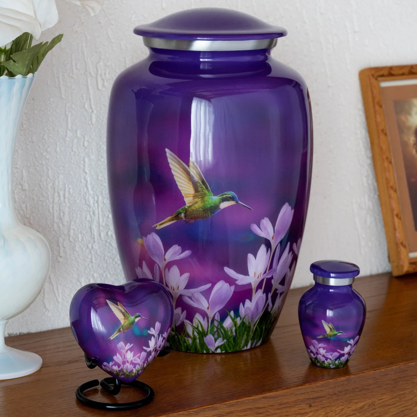Cremation urn for ashes - Humming3sizecheminee_6e11e9f7-eb36-4138-b14e-90f326455af9 - olivia-memorials